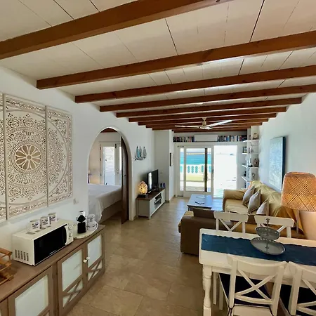 Apartment La Paloma Blanca The White Dove *